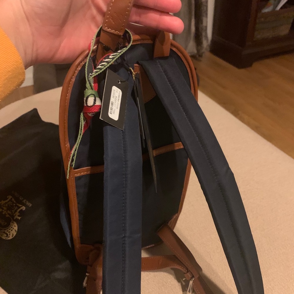 ✨✨Orobianco Travel Backpack✨✨ - Picture 4 of 9